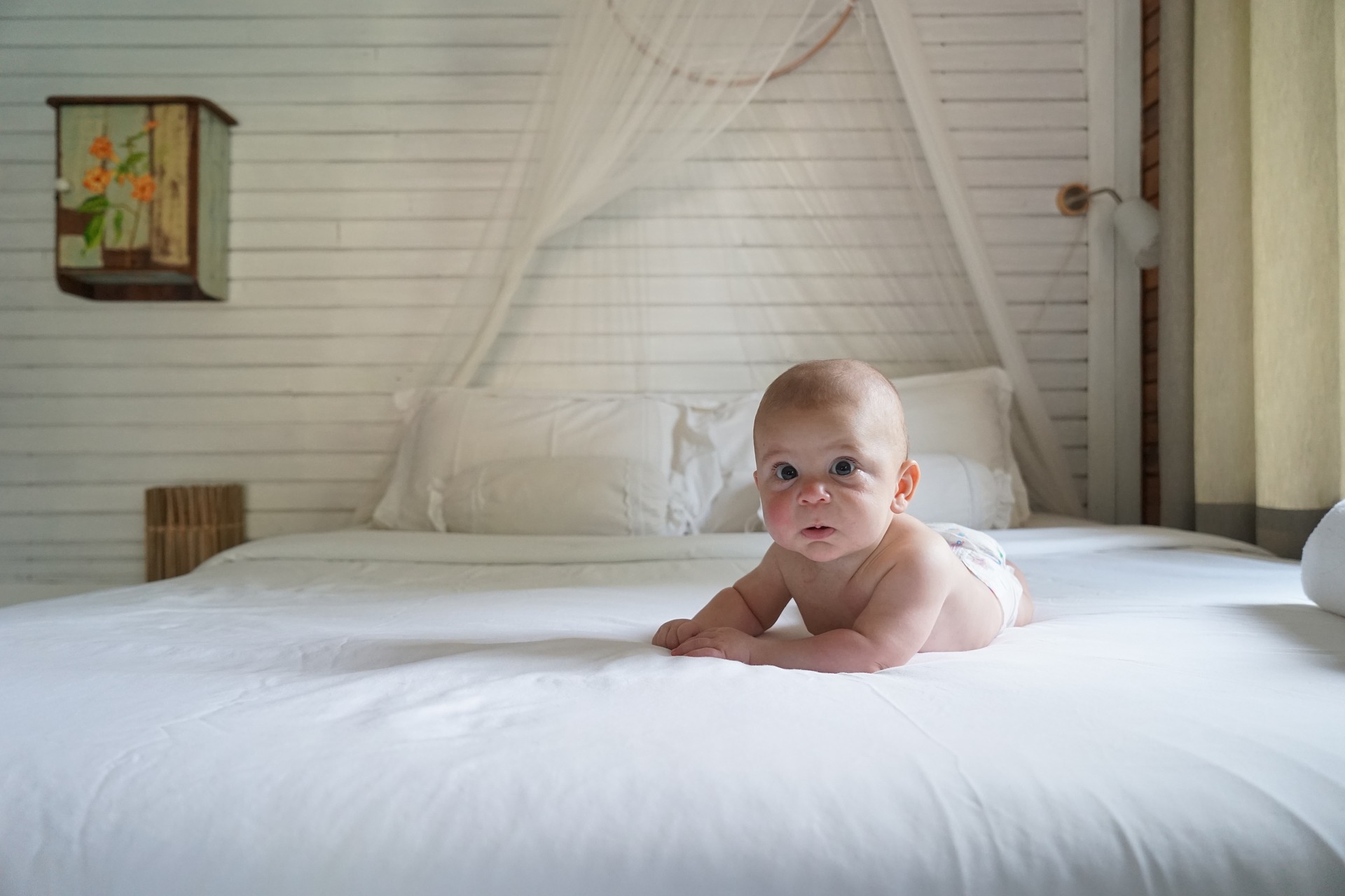 セミダブルベッドに赤ちゃんと3人は狭い！ベッド拡張をすのこDIYした体験記
